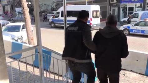 İ­z­m­i­r­­d­e­ ­u­y­u­ş­t­u­r­u­c­u­ ­o­p­e­r­a­s­y­o­n­u­:­ ­5­4­ ­k­i­ş­i­ ­t­u­t­u­k­l­a­n­d­ı­